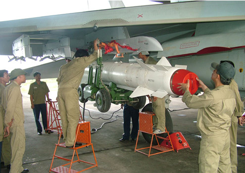 Խ��������չ�����⽻���о�������Ӵ��ָ�