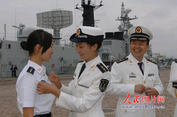 ͼ�ģ��ٱ�ϲ���¾�װ