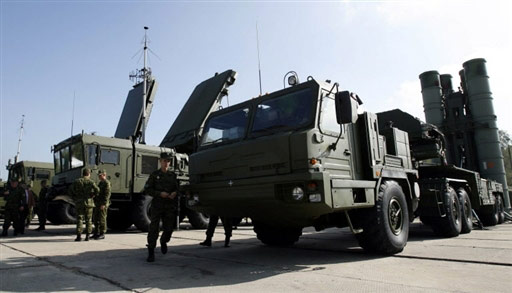 俄新型S400防空系统进入战斗值勤状态(组图)