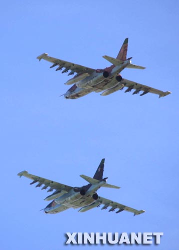 组图：俄军蜜蜂无人侦察机及苏25攻击机亮相