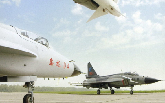 图文:中国国产FC-1枭龙战机