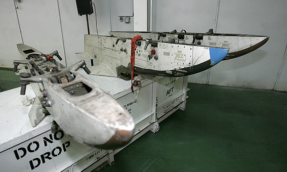 图文:伊朗自行生产的战机武器挂架