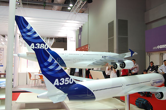 图文:空客A350客机模型