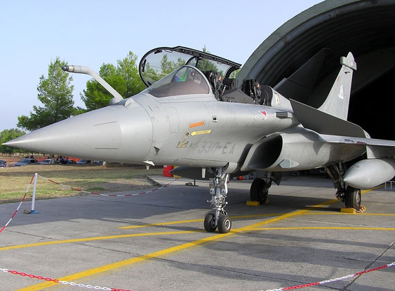 图文:法国达索公司推出新型阵风战机