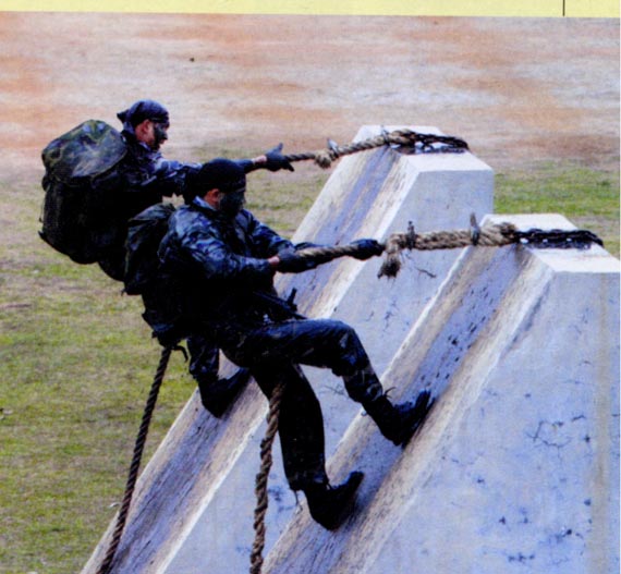 http://www.sinaimg.cn/jc/p/2007-09-27/U2142P27T1D465985F3DT20070927092236.jpg