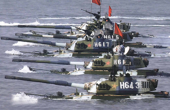图文:中国两栖坦克泅渡