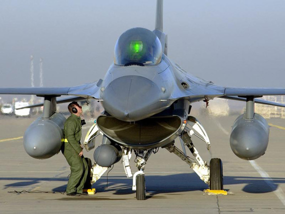 ͼ�ģ�����F-16Block40ս������