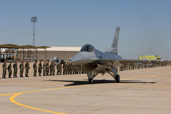 ͼ�ģ������վ�����F-16Cblock40ս��