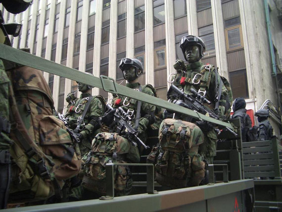 图文:双十操演中的台湾陆军特种部队