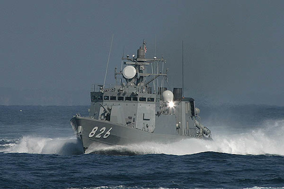 图文:日本新型喷水式高速导弹快艇命名为“隼”_新浪军事_新浪网