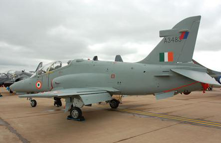 印度空军大改造:引进鹰式教练机淘汰棺材飞机