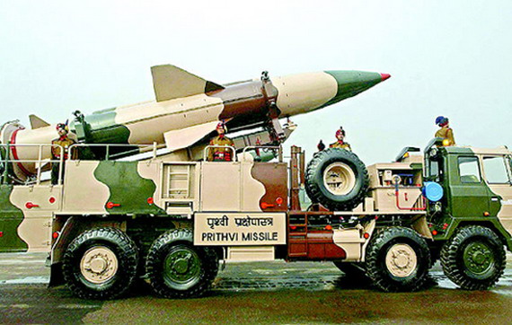 图文：印度成功试射可携带核弹头导弹