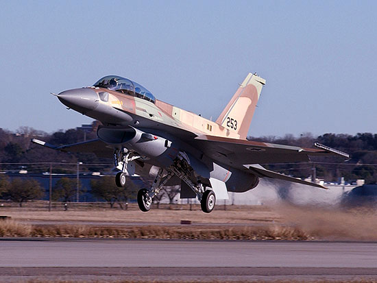图文:美军研制的F16I战斗机