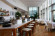 Isola Bar&Grill ʽʳ