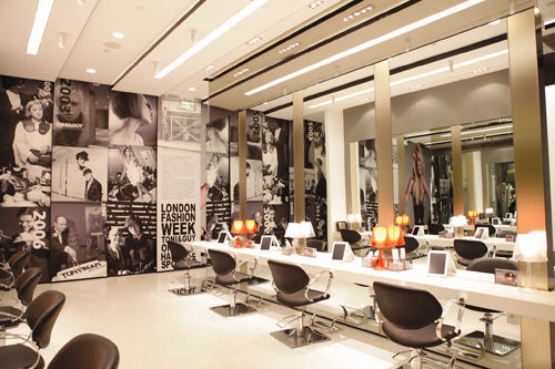 TONI&GUY颐堤港店染烫区 TONI&GUY颐堤港店染烫区