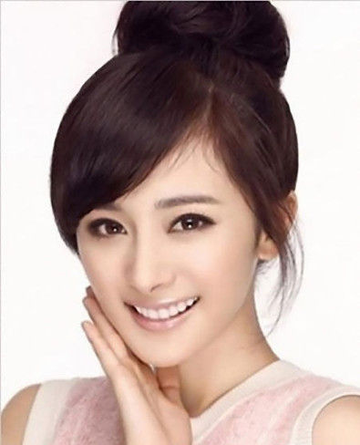 杨幂的锥子小脸令人神往 杨幂的锥子小脸令人神往