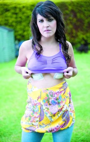 隆胸女洗澡时“爆乳” 因填充物受热膨胀 隆胸女洗澡时“爆乳” 因填充物受热膨胀