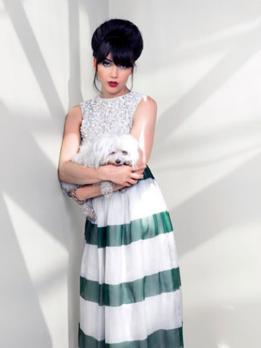Daisy Lowe