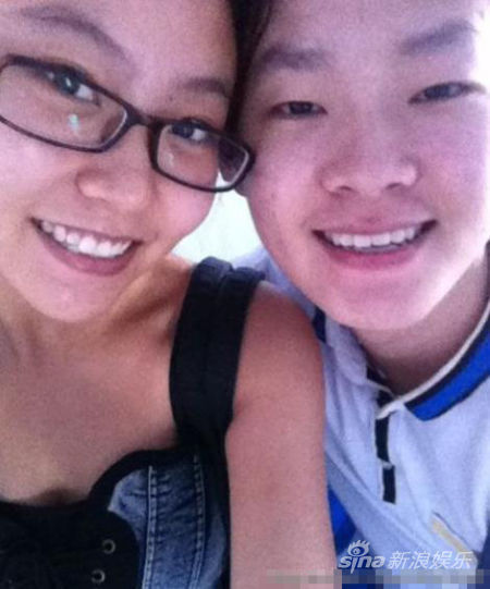 据知情人透露,梁博女友是个合格贤内助 据知情人透露,梁博女友是个合格贤内助