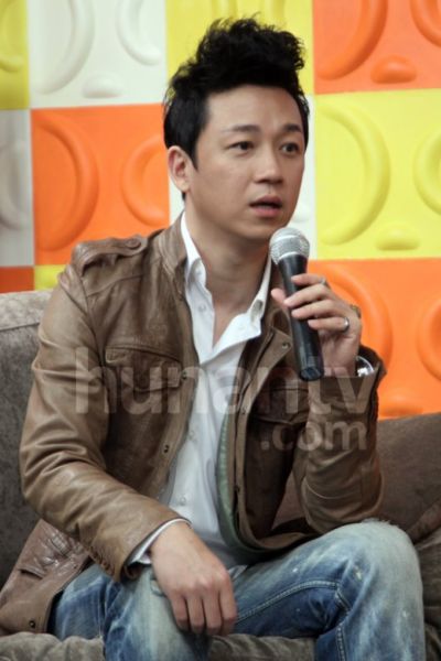 潘粤明做客金鹰网 潘粤明做客金鹰网