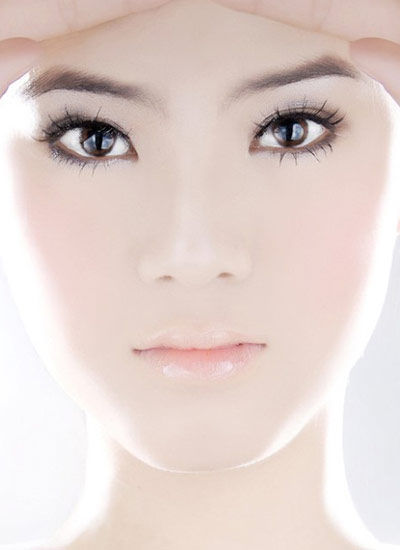 赠送激光美容。 赠送激光美容。
