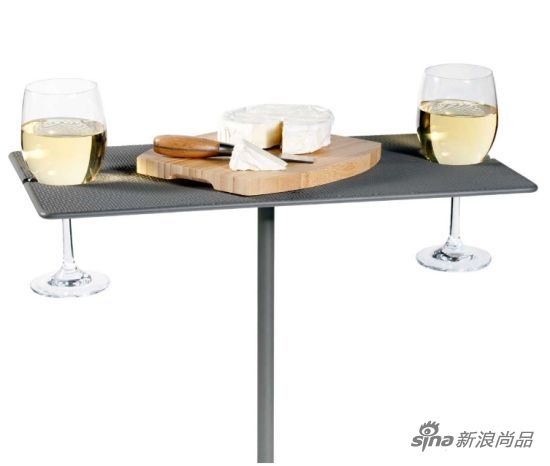户外红酒桌