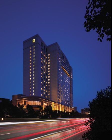 武汉香格里拉酒店外景(图片来源:shangri-la.com) 武汉香格里拉酒店外景(图片来源:shangri-la.com)