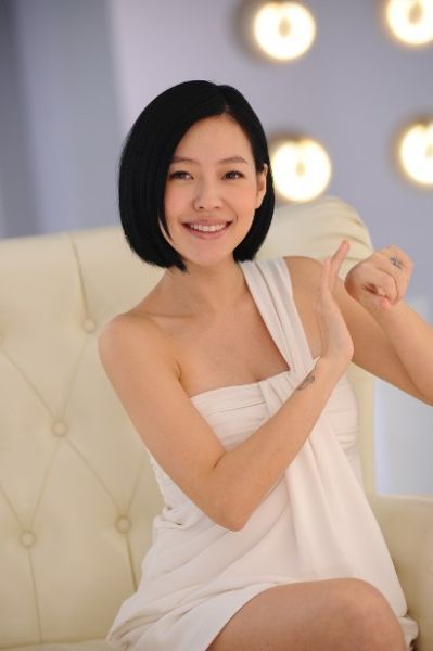 小S:自夸私密处超紧老公助跑才能进去 小S:自夸私密处超紧老公助跑才能进去