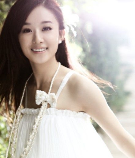 《陆贞传奇》后赵丽颖身价飙升,以50万/集挤进一线女星行列。