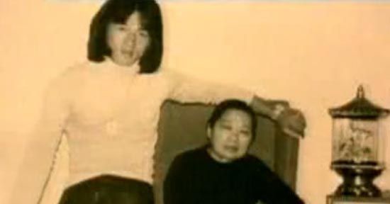 成龙与母亲