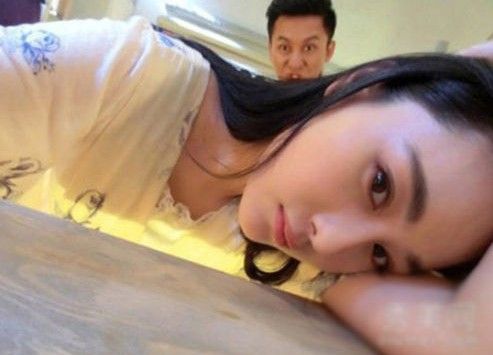 张馨予李晨分手 与历任男友合照看整容变化