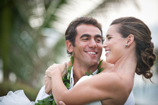 网恋一月闪婚 女子悔约被判退还10万彩礼