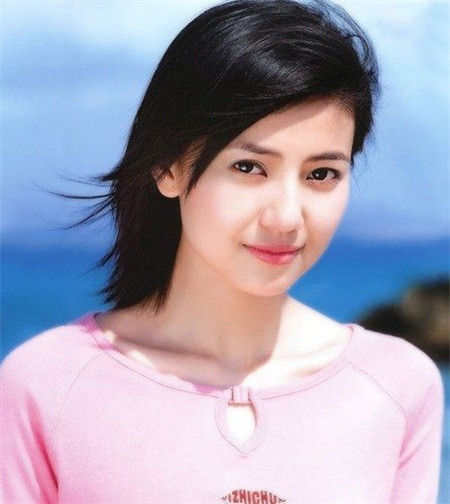 【不同脸型的瘦脸方法!】A、皮下脂肪导致的下面部随年龄增长不断下垂适用面部吸脂解决;B、颊脂肪垫体积过大导致对颊前半部丰满适用取颊脂垫手术;C、咬肌过厚导致的颊后部及腮部饱满适用瘦脸针;D、下颌骨过大形成国字脸可用下颌骨磨骨改造面部轮廓。瘦脸,你选对方法了吗? 【不同脸型的瘦脸方法!】A、皮下脂肪导致的下面部随年龄增长不断下垂适用面部吸脂解决;B、颊脂肪垫体积过大导致对颊前半部丰满适用取颊脂垫手术;C、咬肌过厚导致的颊后部及腮部饱满适用瘦脸针;D、下颌骨过大形成国字脸可用下颌骨磨骨改造面部轮廓。瘦脸,你选对方法了吗?