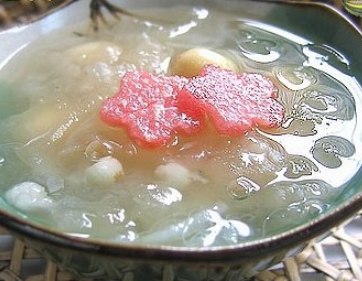 开云体育- 开云体育官方网站- 开云体育APP 最新2025《关于深化化妆品监管改革促进产业高质量发展的意见》座谈会