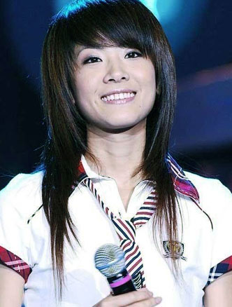 她曾是去年"超女"沈阳赛区短信投票第一名,人气也是当时"超女"里面最