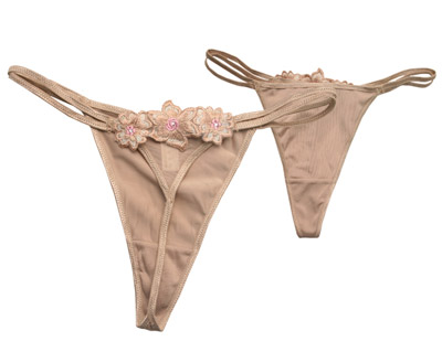 组图:惹火丁字裤保守淑女变欲女(7)