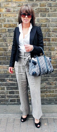 ���ͼƬ������һҳ