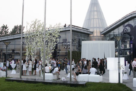 时尚集团14年庆+乐活鸡尾酒会(组图)(2)