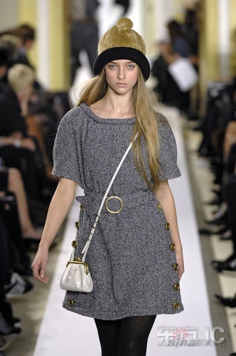 ���ͼƬ������һҳ