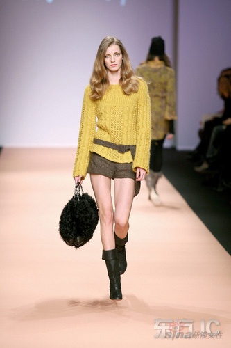 ���ͼƬ������һҳ