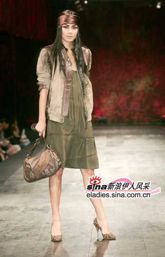 ���ͼƬ������һҳ