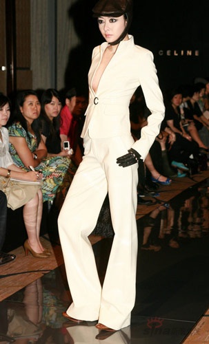 ���ͼƬ������һҳ