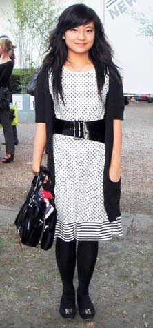 ���ͼƬ������һҳ