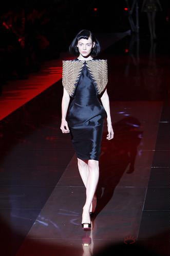 ���ͼƬ������һҳ