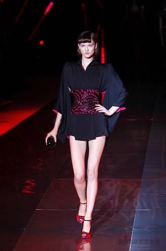 ���ͼƬ������һҳ