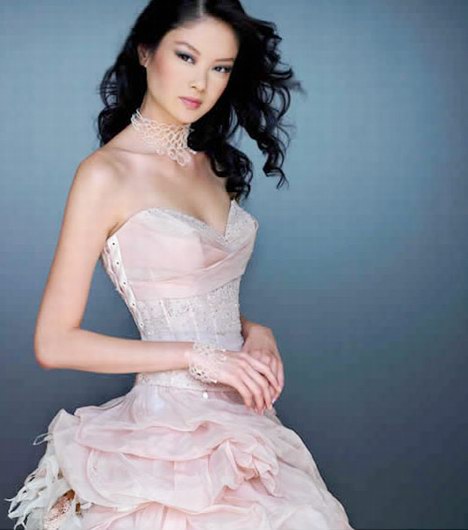 婚纱导购_婚纱图片唯美(3)