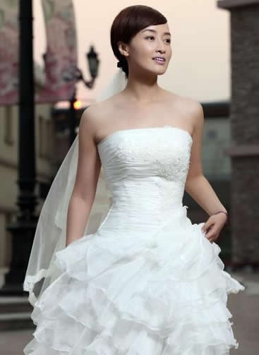 婚纱照洗_婚纱照图片室内