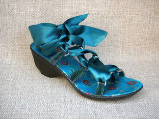 昔日布鞋今成时尚 梦回唐朝争创辉煌(组图)