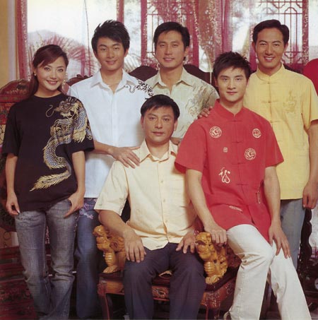 港士龙服饰融合港都时尚风情与悠久灿烂的