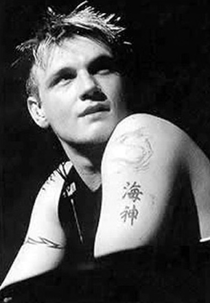 中式刺青让明星闹笑话(组图)(2)